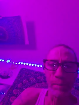 Snapshot of Undercover_Pornstar chatting on 6, 6, 2026 Undercover Pornstar online show from 6, 6, 2026