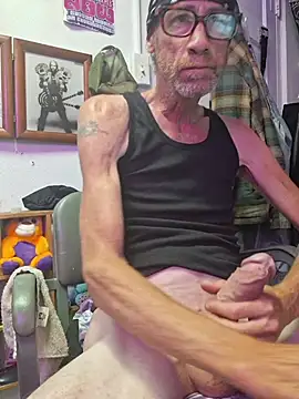 Undercover Pornstar online show from 28, 7, 2026