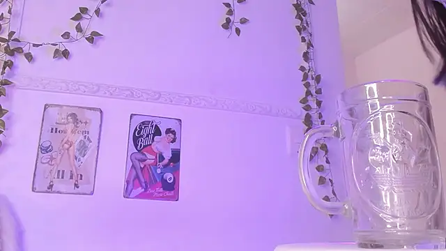 Luna-Chann online show from 27, 9, 2025