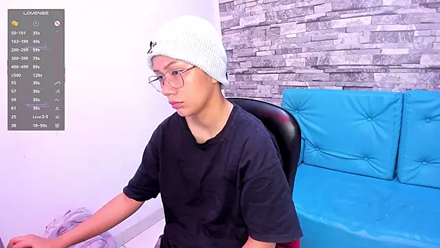 Snapshot of Eriol_ chatting on 13, 3, 2025 Eriol online show from 13, 3, 2025