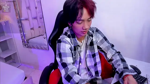 Snapshot of Eriol_ chatting on 13, 9, 2025 Eriol online show from 13, 9, 2025