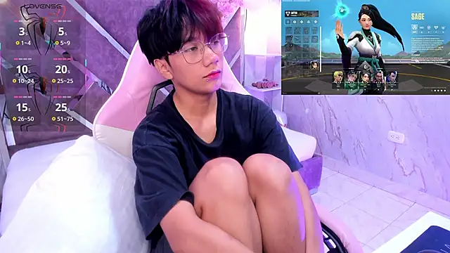 Snapshot of Eriol_ chatting on 13, 10, 2025 Eriol online show from 13, 10, 2025