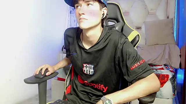 johnny cagee online show from 27, 9, 2025