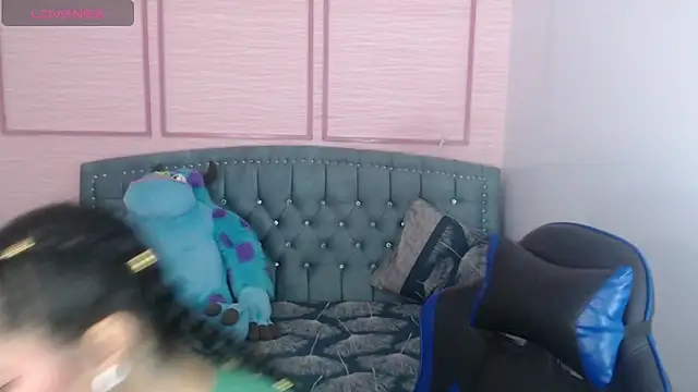 stephania t online show from 1, 2, 2025