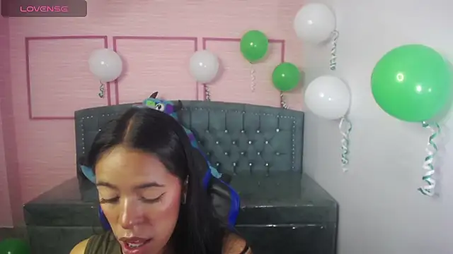 stephania t online show from 17, 3, 2025