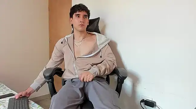 Snapshot of leo030809 chatting on 19, 3, 2025 leo030809 online show from 19, 3, 2025