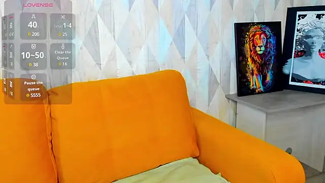 Snapshot of Michelle_Blond chatting on 3, 2, 2025 Michelle Blond online show from 3, 2, 2025