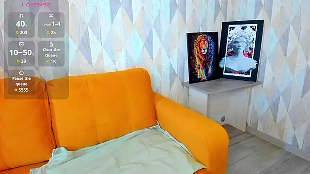 Snapshot of Michelle_Blond chatting on 4, 2, 2025 Michelle Blond online show from 4, 2, 2025