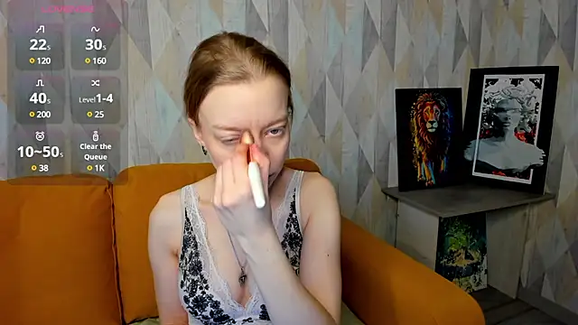 Snapshot of Michelle_Blond chatting on 7, 2, 2025 Michelle Blond online show from 7, 2, 2025