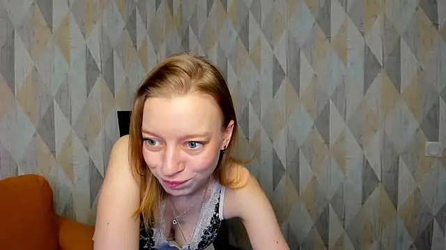 Snapshot of Michelle_Blond chatting on 7, 2, 2025 Michelle Blond online show from 7, 2, 2025