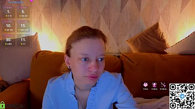Snapshot of Michelle_Blond chatting on 22, 6, 2026 Michelle Blond online show from 22, 6, 2026