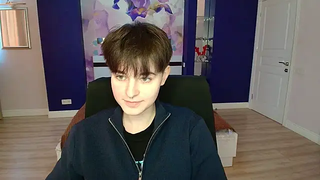 EmiliaYours online show from 22, 2, 2025