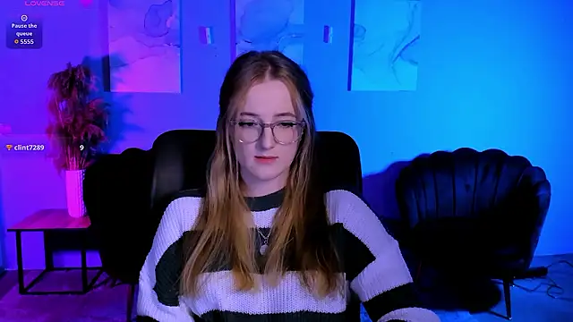 luna berryy online show from 11, 3, 2026