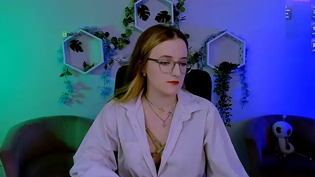 Snapshot of luna_berryy chatting on 16, 6, 2026 luna berryy online show from 16, 6, 2026