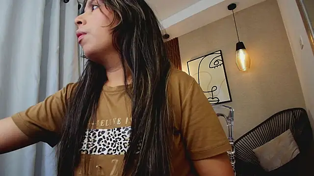 Sharlotte Milk online show from 19, 9, 2025