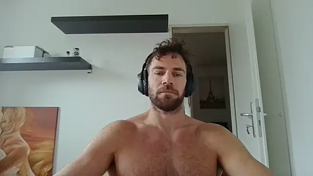 Snapshot of alpha-hunk chatting on 28, 9, 2025 alpha-hunk online show from 28, 9, 2025