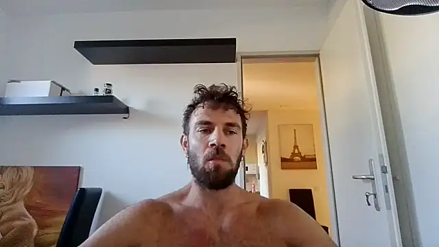 Snapshot of alpha-hunk chatting on 2, 10, 2025 alpha-hunk online show from 2, 10, 2025