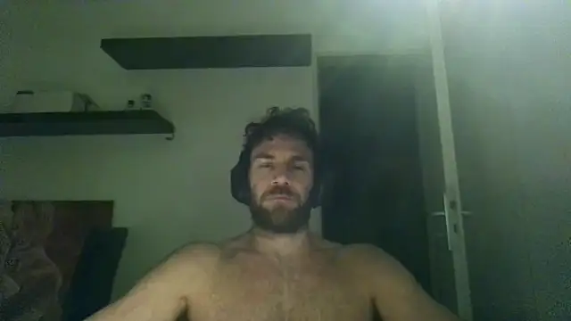 Snapshot of alpha-hunk chatting on 4, 10, 2025 alpha-hunk online show from 4, 10, 2025