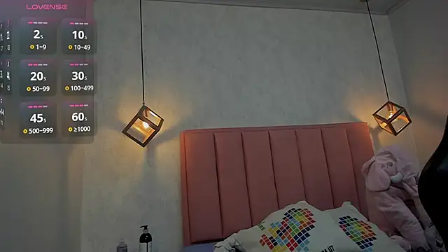 Snapshot of MAYROBERTSS chatting on 4, 2, 2025 MAYROBERTSS online show from 4, 2, 2025