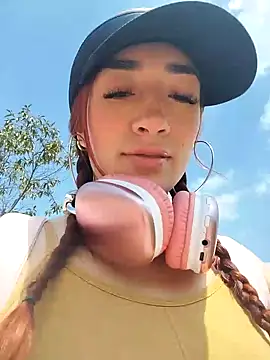 Snapshot of ariiel_ chatting on 7, 12, 2024 ariiel online show from 7, 12, 2024