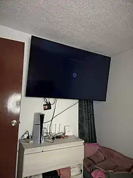 Snapshot of ariiel_ chatting on 8, 12, 2024 ariiel online show from 8, 12, 2024