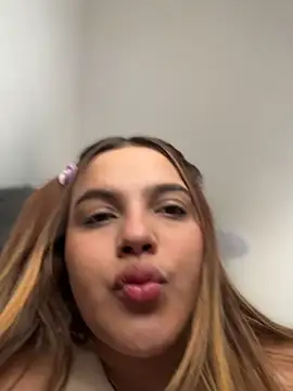 Snapshot of vivicolibri chatting on 2, 2, 2026 vivicolibri online show from 2, 2, 2026