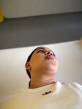 Snapshot of vivicolibri chatting on 12, 2, 2026 vivicolibri online show from 12, 2, 2026