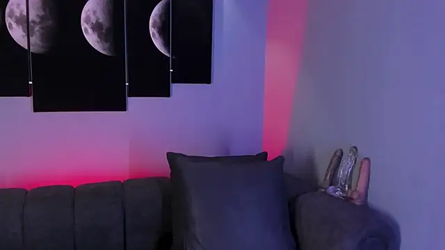 maddy walker online show from 4, 2, 2025