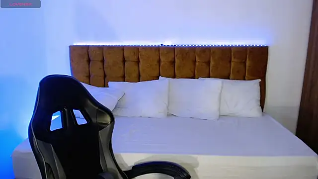 alexiaaross online show from 2, 10, 2025