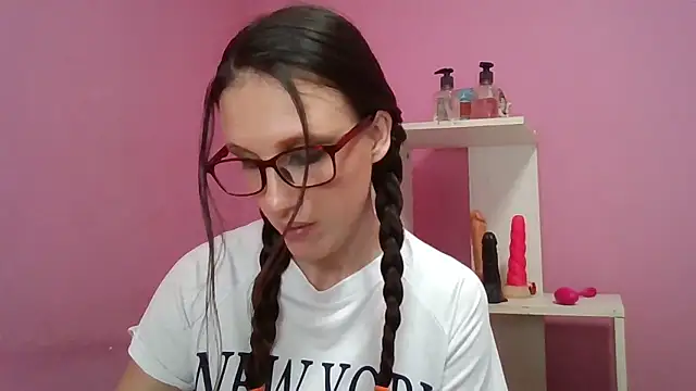 LolaBoobs online show from 18, 1, 2026