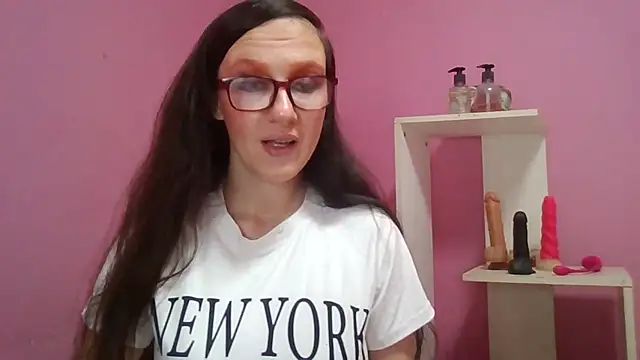 Snapshot of LolaBoobs chatting on 10, 5, 2026 LolaBoobs online show from 10, 5, 2026