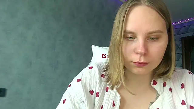 Thalia  Star online show from 10, 2, 2025