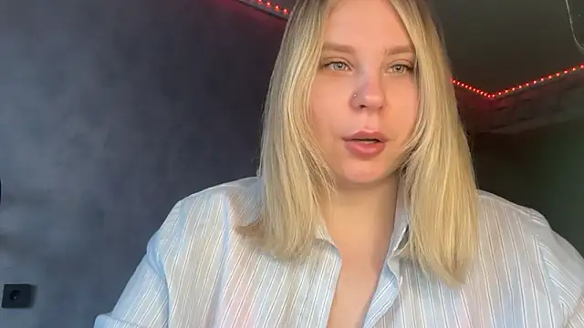 Thalia  Star online show from 14, 12, 2025