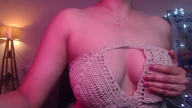 Zonayesha online show from 28, 10, 2025