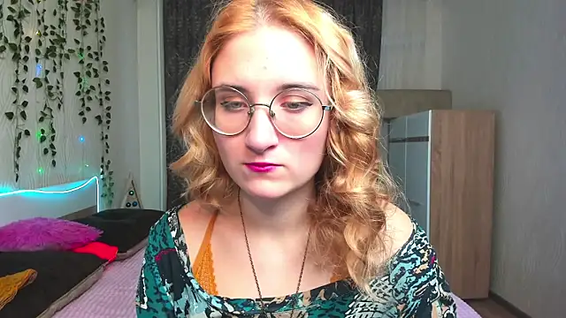 Miss Elsa  online show from 20, 12, 2024