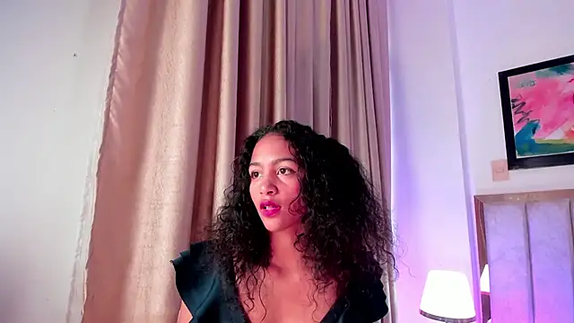 AntonellaHall  online show from 24, 1, 2025