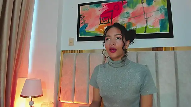 AntonellaHall  online show from 13, 3, 2025