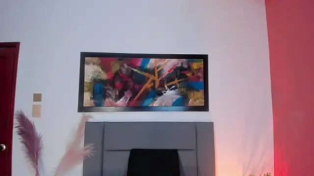 AntonellaHall  online show from 9, 9, 2025