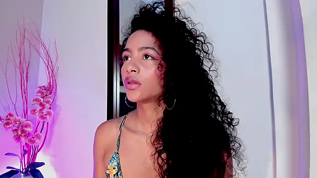 AntonellaHall  online show from 19, 3, 2026