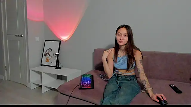 Snapshot of EllaSky_xoxo chatting on 20, 1, 2025 EllaSky xoxo online show from 20, 1, 2025