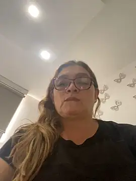 AntonellaAlondra4 online show from 11, 2, 2025