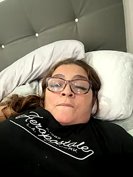 AntonellaAlondra4 online show from 16, 9, 2025