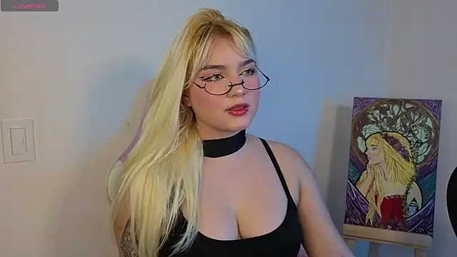 Snapshot of Pretty__zoe chatting on 28, 12, 2024 Pretty  zoe online show from 28, 12, 2024