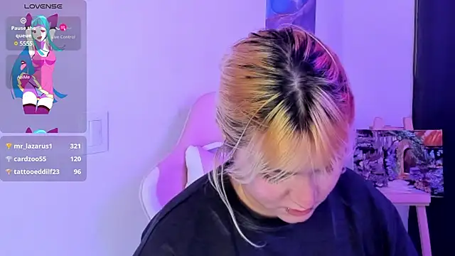 Snapshot of Pretty__zoe chatting on 11, 2, 2025 Pretty  zoe online show from 11, 2, 2025