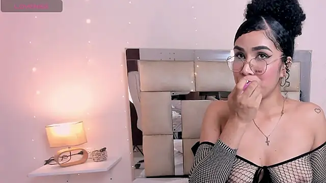 Snapshot of saraandstiven chatting on 13, 1, 2025 saraandstiven online show from 13, 1, 2025