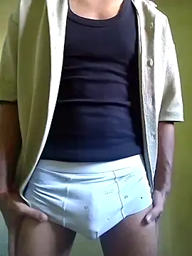 Snapshot of its_yonish chatting on 6, 11, 2025 its yonish online show from 6, 11, 2025