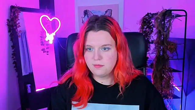 NielletaBlossom online show from 21, 2, 2025