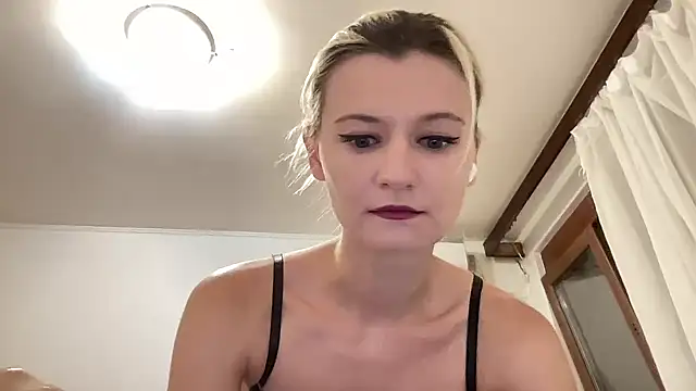 Snapshot of Onika_Love chatting on 22, 7, 2026 Onika Love online show from 22, 7, 2026