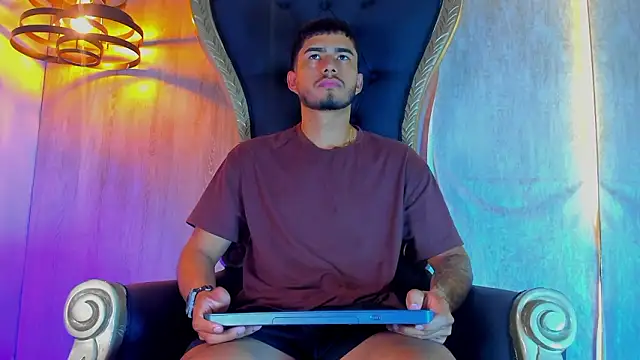 thaddeus king online show from 5, 2, 2026