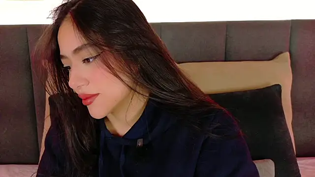 nicolle pierce online show from 20, 10, 2025